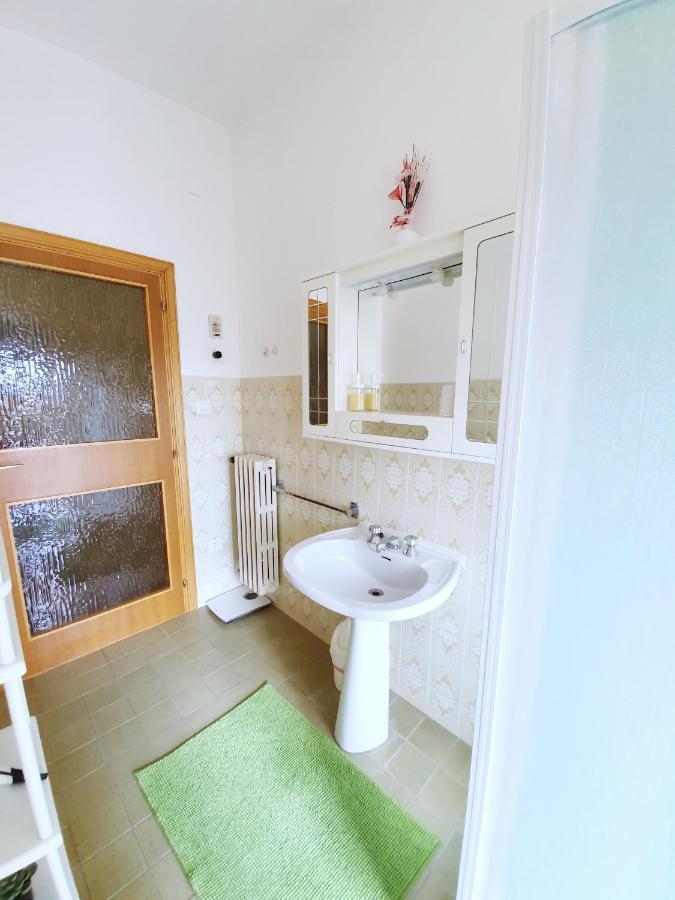 Affittacamere Zona Caserma-Stazione Foligno Ngoại thất bức ảnh