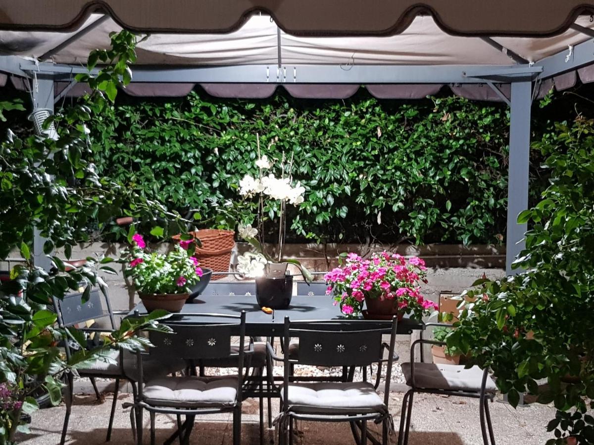 Affittacamere Zona Caserma-Stazione Foligno Ngoại thất bức ảnh